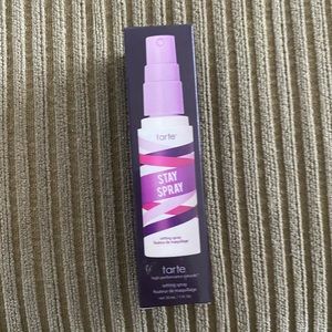 Tarte stay spray